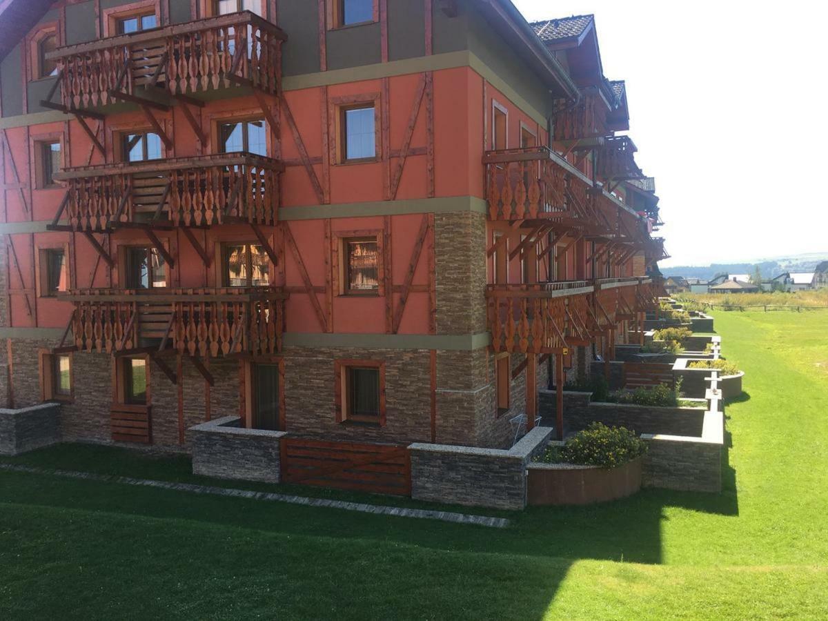 Terezia Tatry - Golf Apartment Vel'ka Lomnica Exterior photo