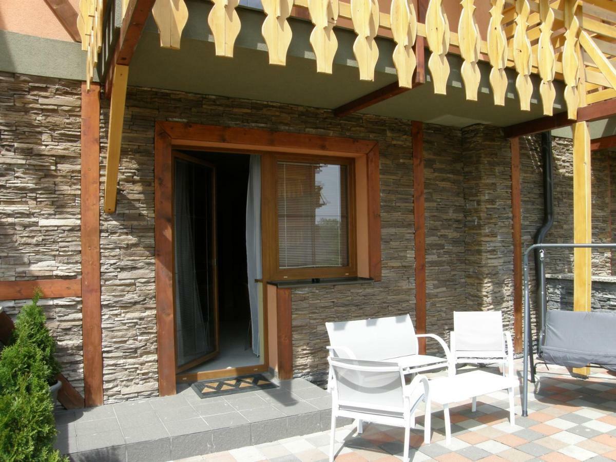 Terezia Tatry - Golf Apartment Vel'ka Lomnica Exterior photo