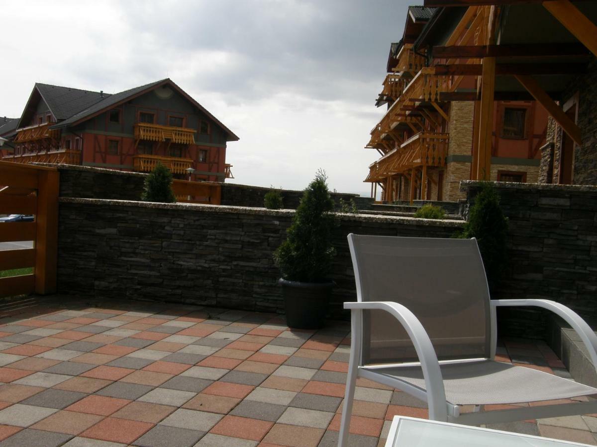 Terezia Tatry - Golf Apartment Vel'ka Lomnica Exterior photo