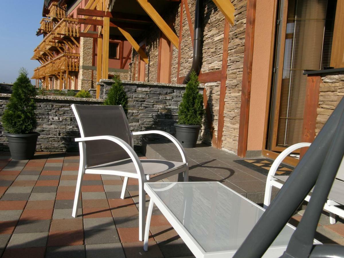 Terezia Tatry - Golf Apartment Vel'ka Lomnica Exterior photo